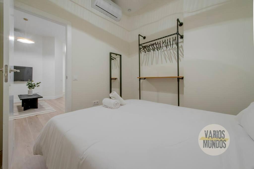 Cool Y Centrico Apt 6Px En Plena Plaza Del Carmen E2 Madrid Eksteriør bilde