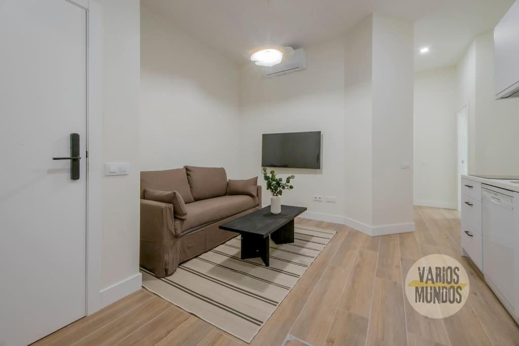 Cool Y Centrico Apt 6Px En Plena Plaza Del Carmen E2 Madrid Eksteriør bilde
